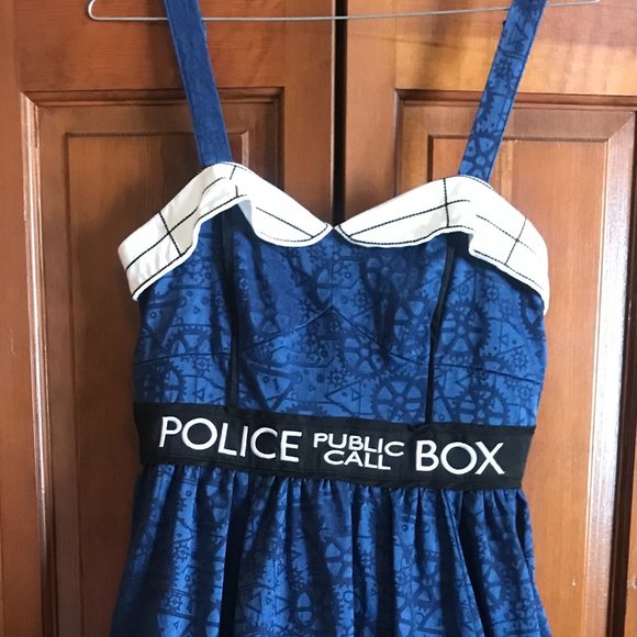 HOT TOPIC Blue Police Public Call Box Dress Women's Small Dr WHO - Picture 4 of 5